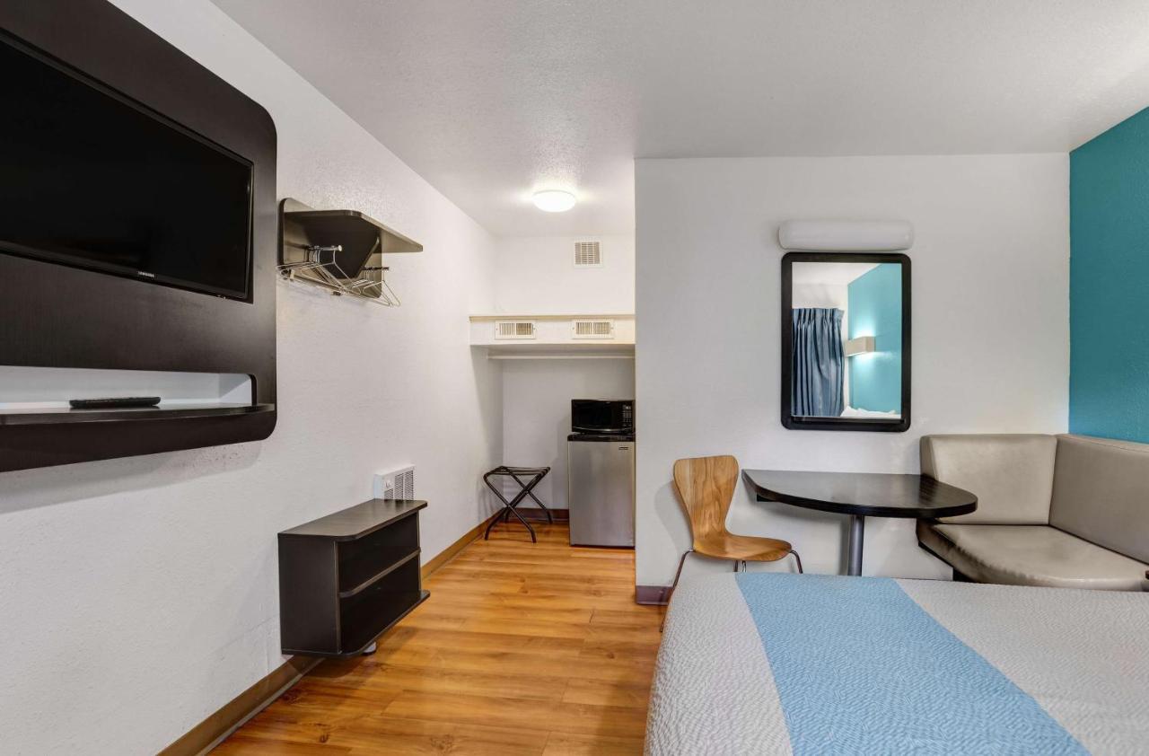 Hotel 6-napa, Ca 2*
